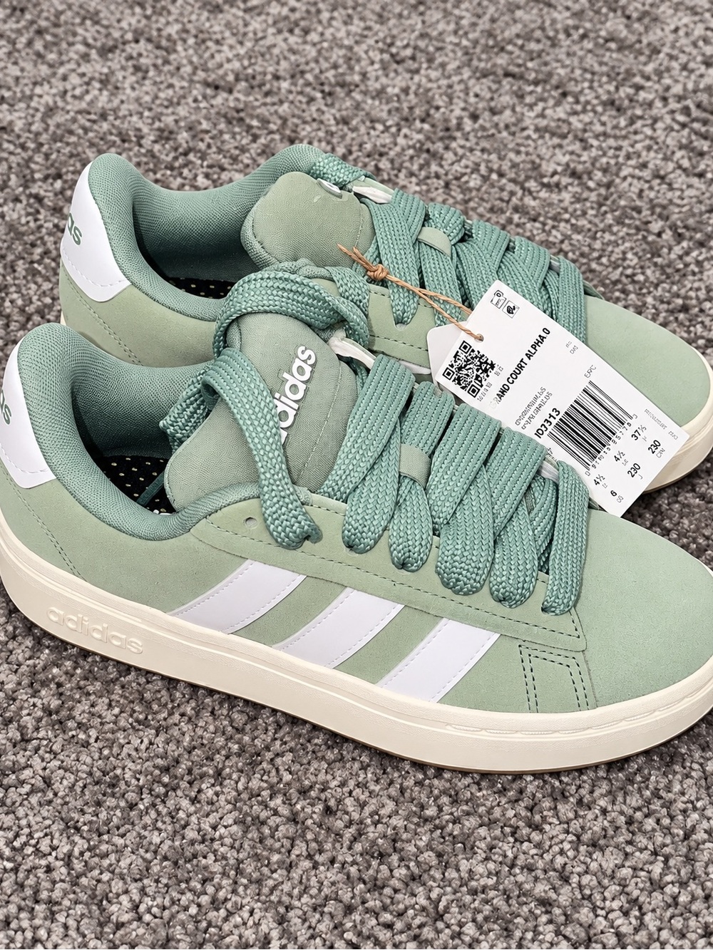 adidas Women’s Mint Green Low-Top Sneakers with White Stripes